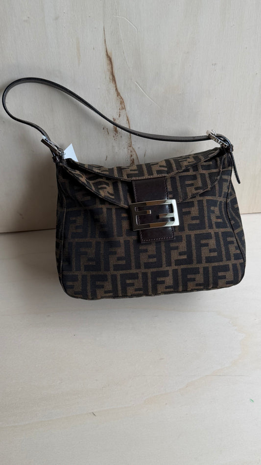 Fendi Mamma baguette