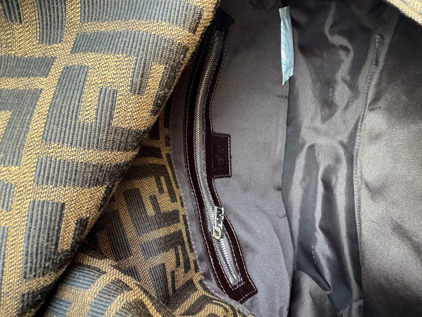 Fendi Mamma baguette
