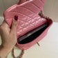 Chanel Mini rosa perlato con dettaglio gioiello