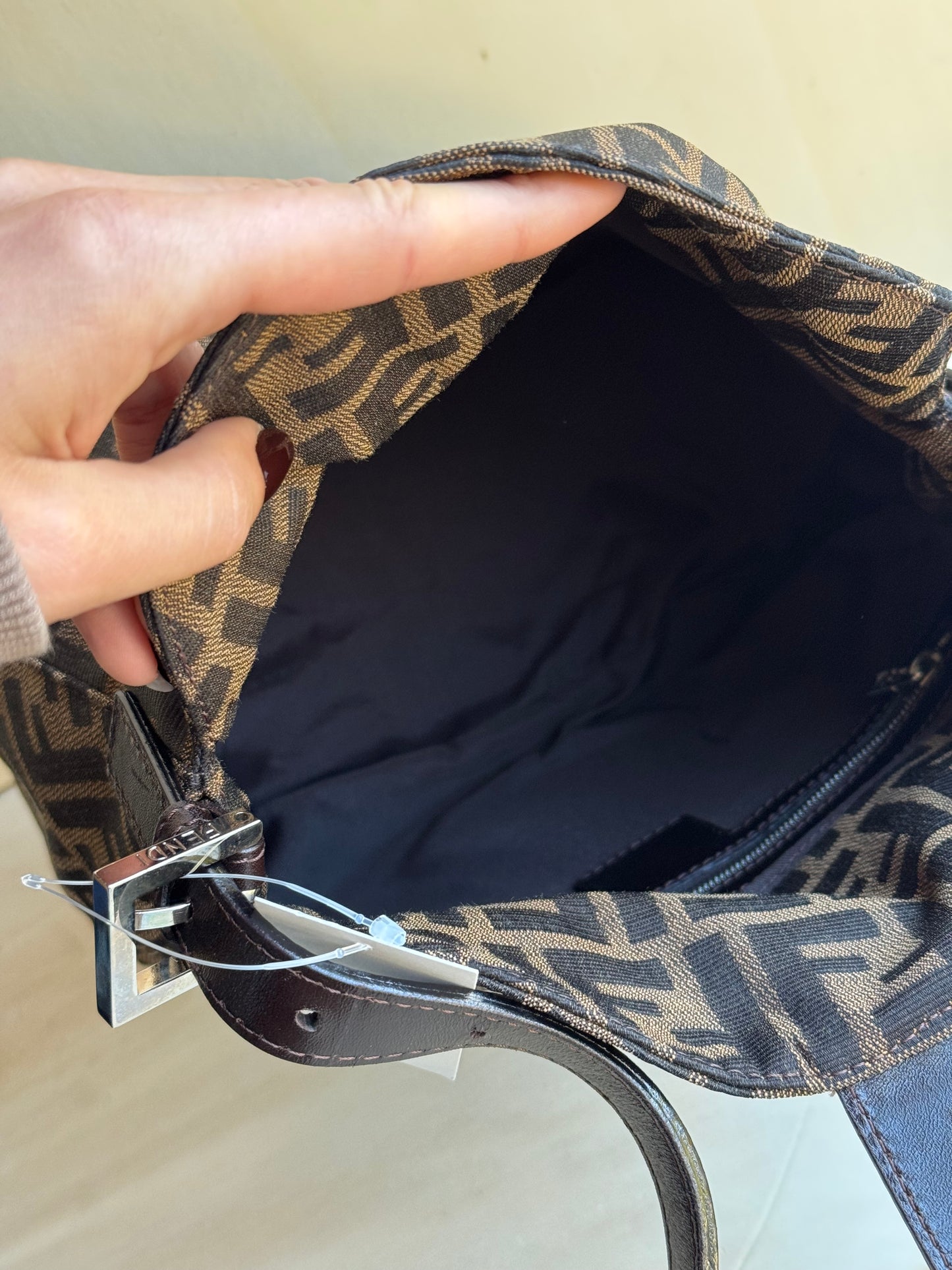 Fendi mamma baguette