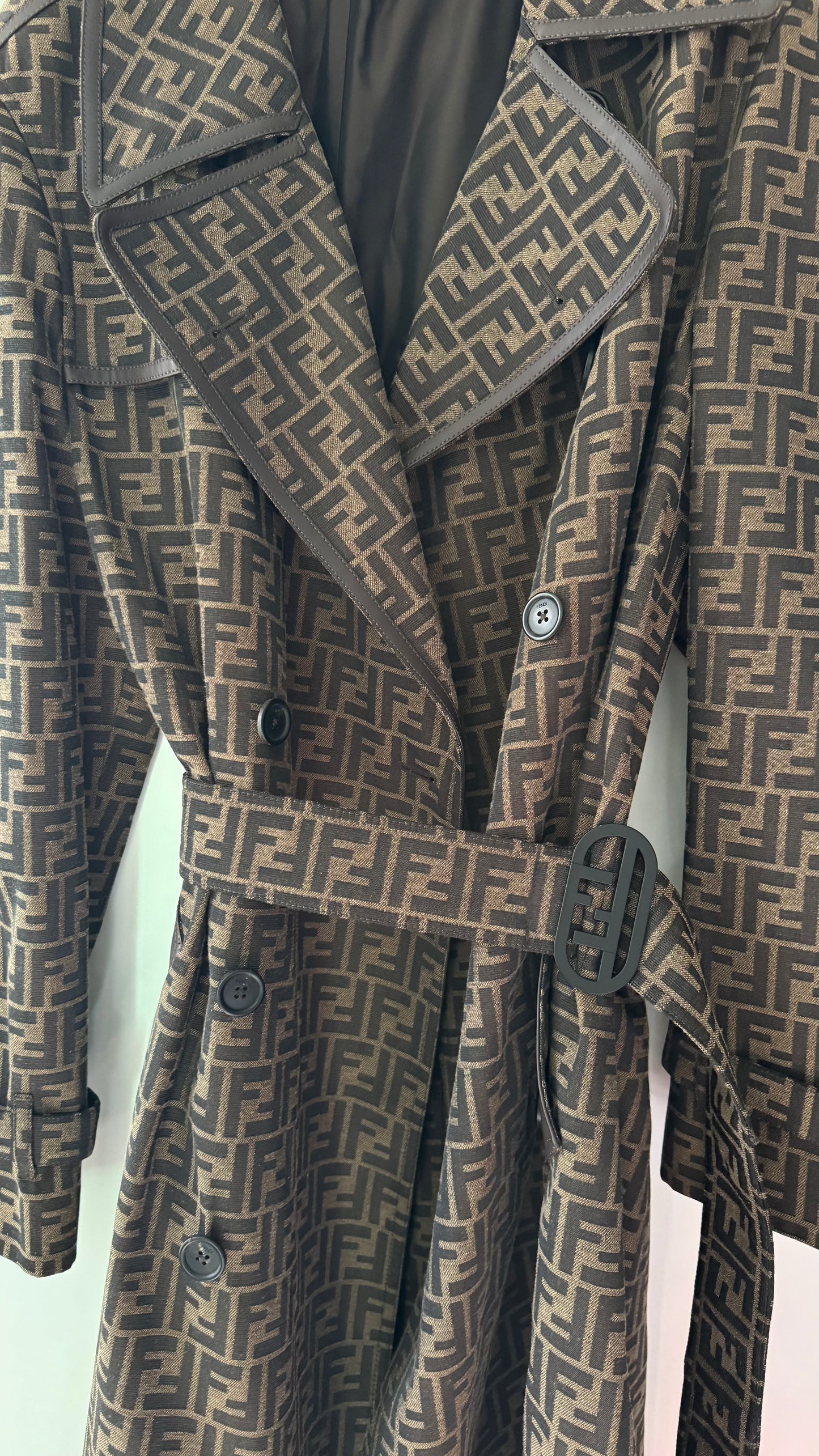 Trench Fendi monogram