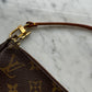 Pochette Louis Vuitton accessoire