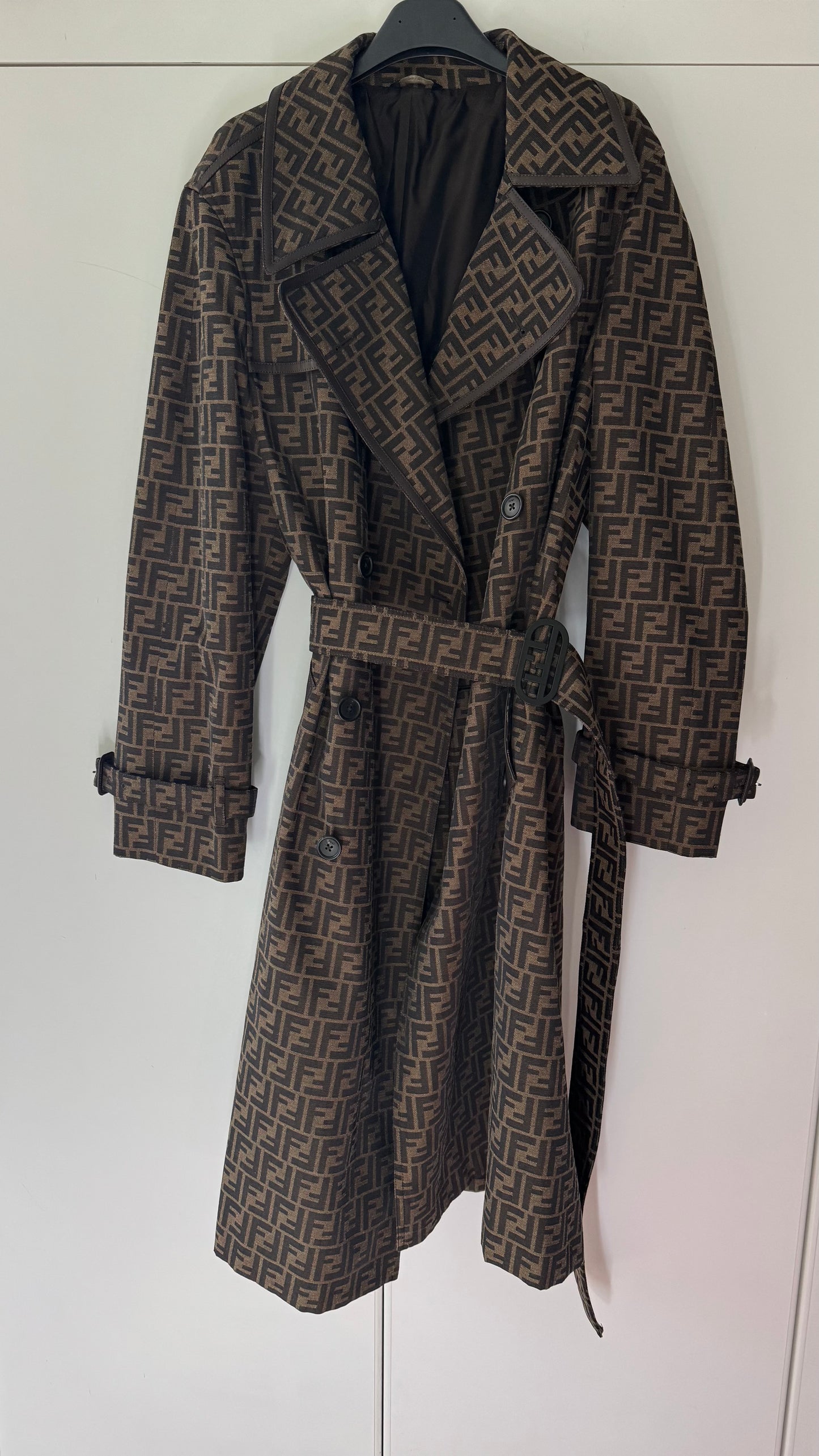 Trench Fendi monogram