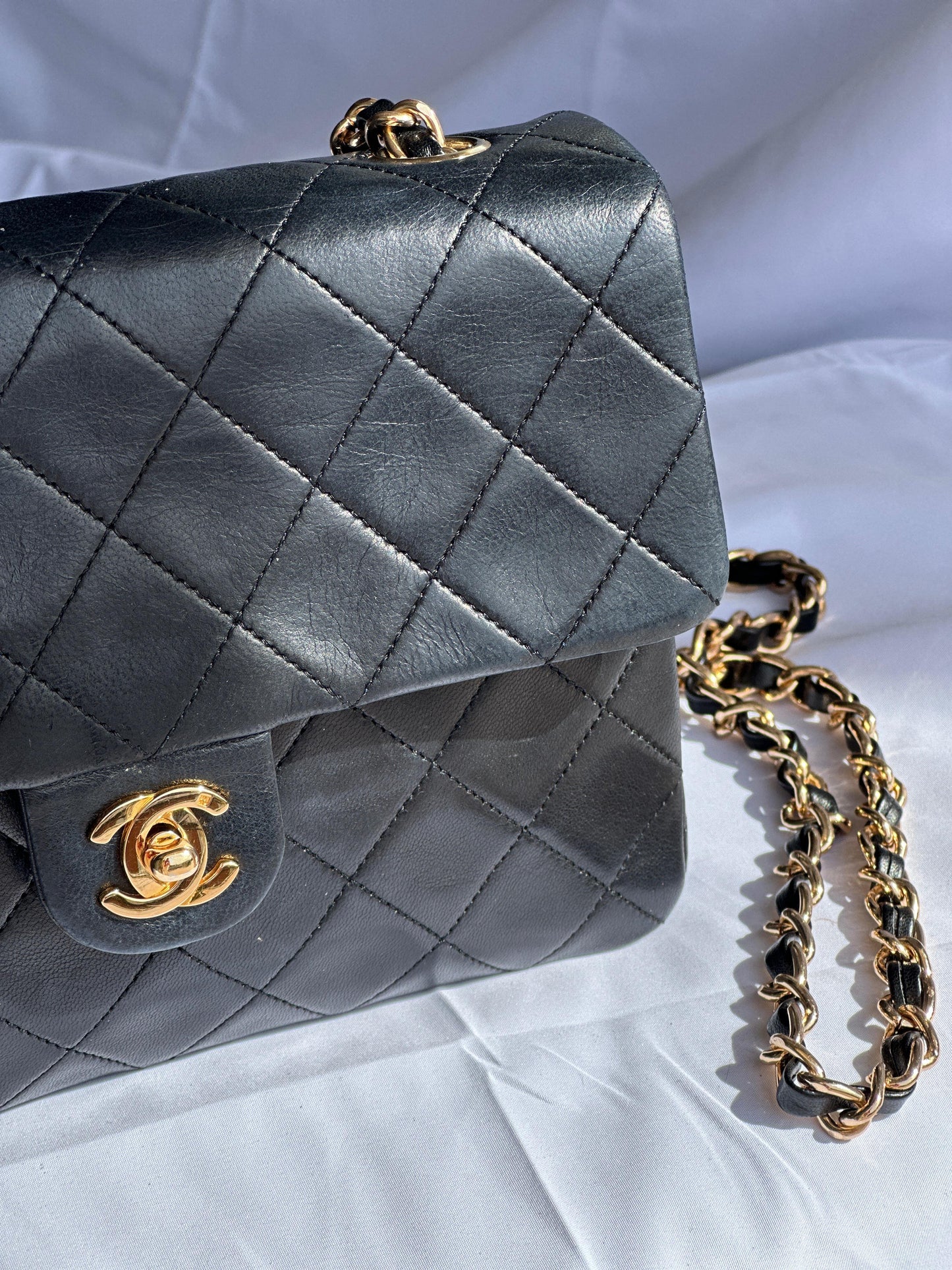 Vintage Chanel Timeless Mini Square (1989/1991)