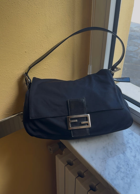 Fendi Mamma Baguette nera