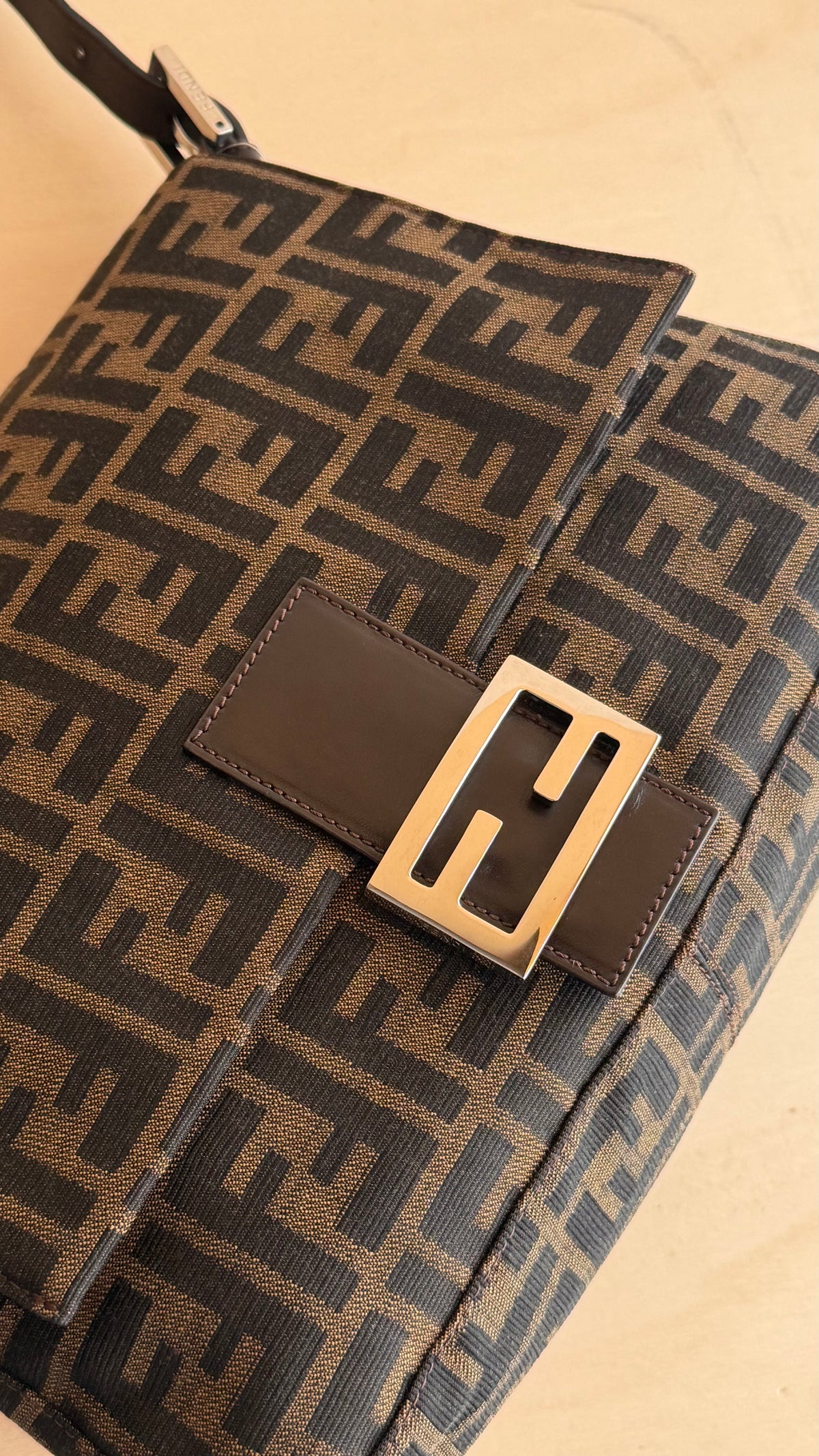 Mamma Baguette Fendi
