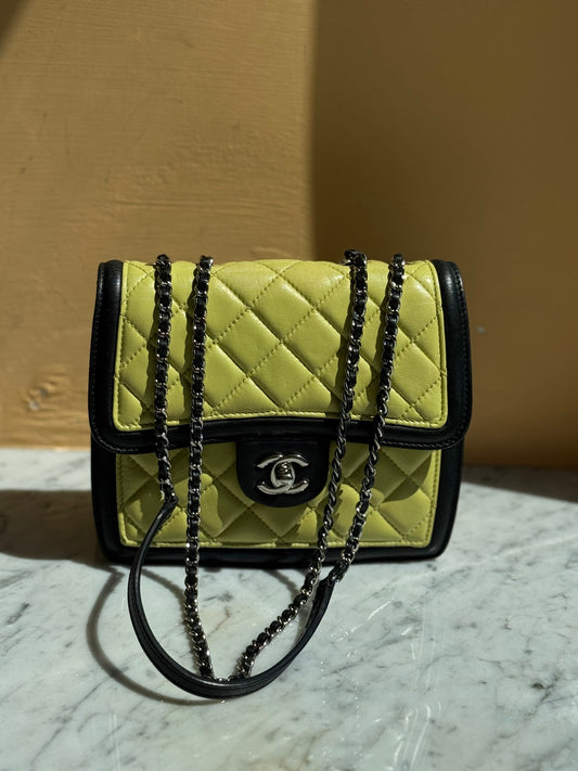 Chanel mini bicolor