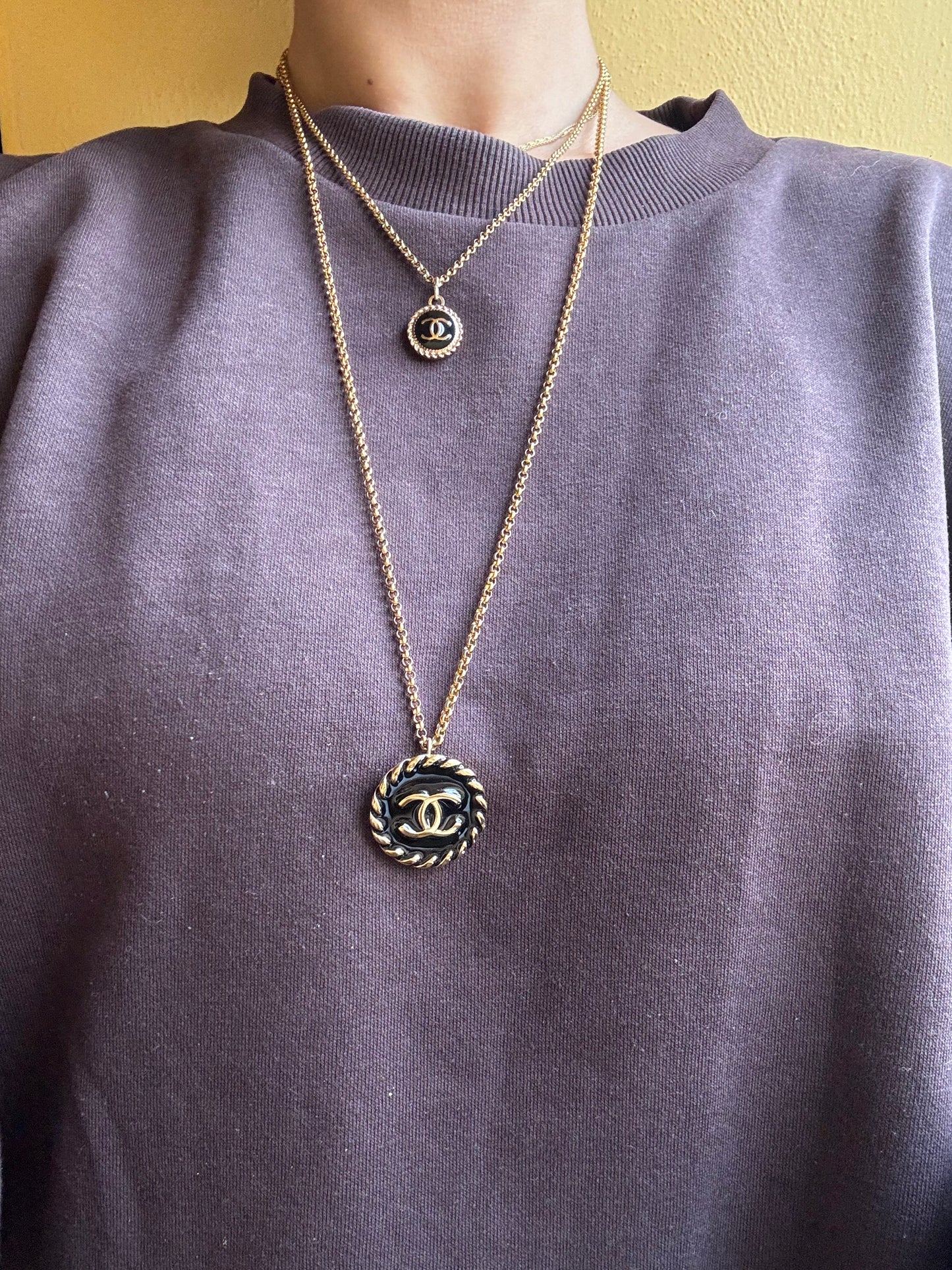 Collana con bottone vintage Chanel