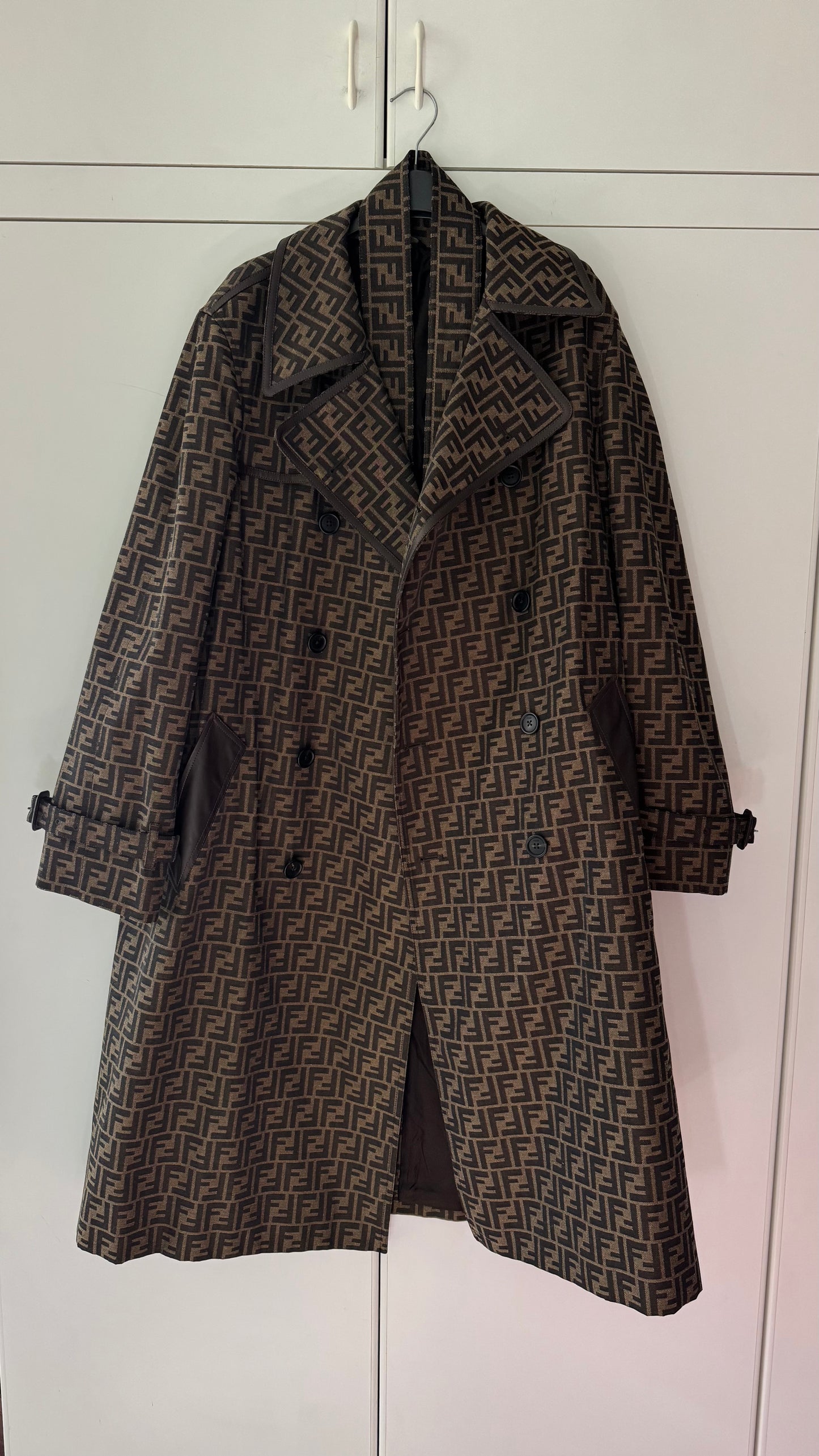 Trench Fendi monogram