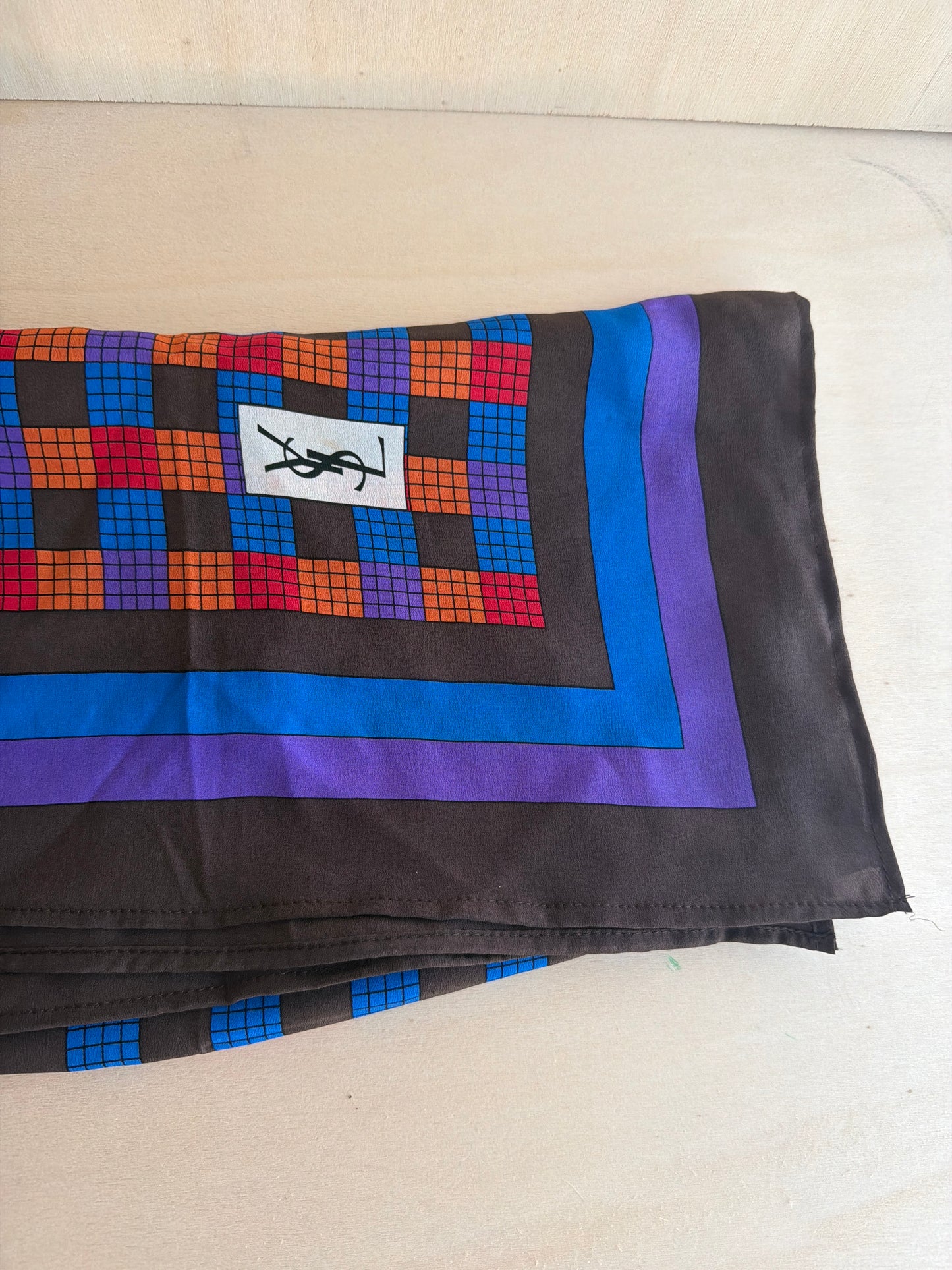 Foulard Ysl