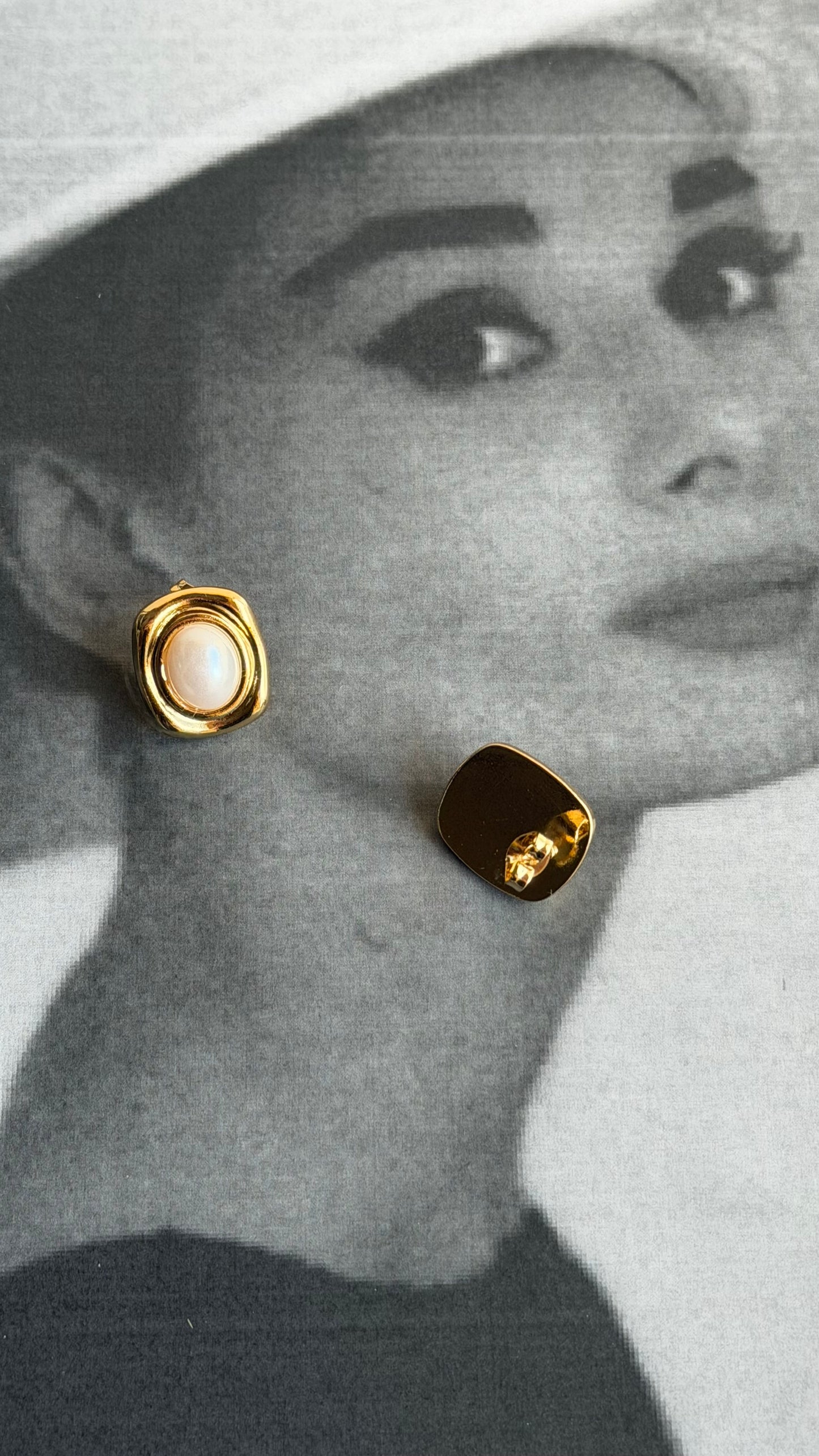Orecchini vintage con perla in acciaio inossidabile