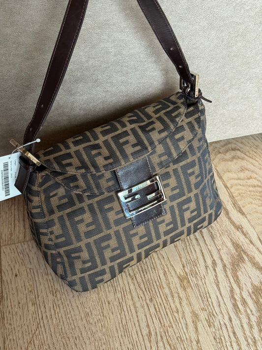 Fendi Mamma baguette