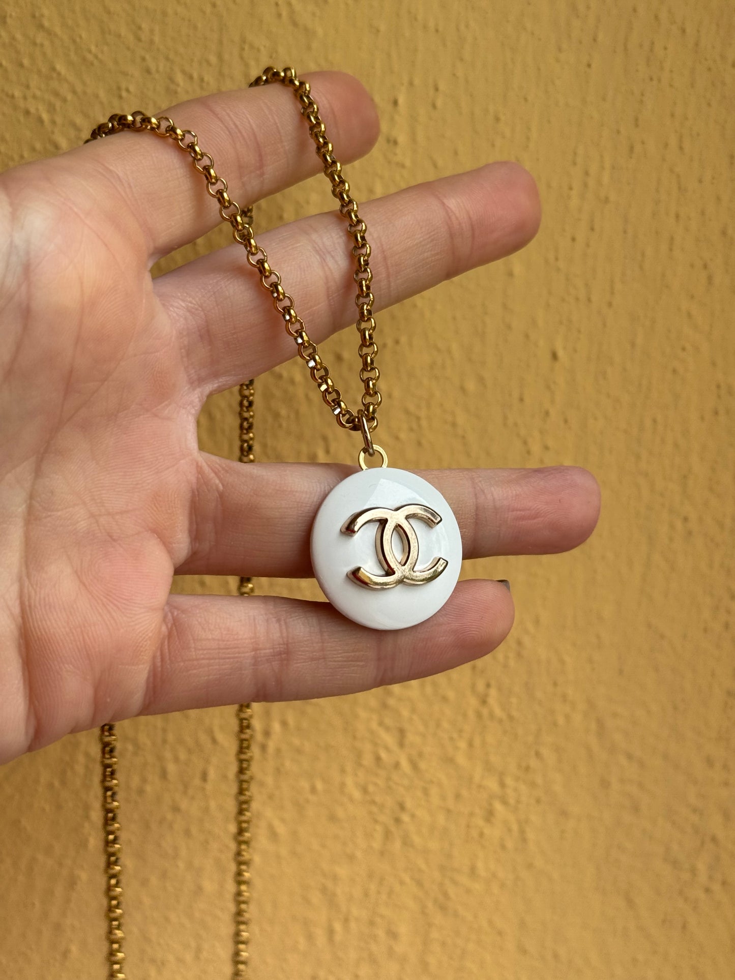 Collana Con bottone Chanel