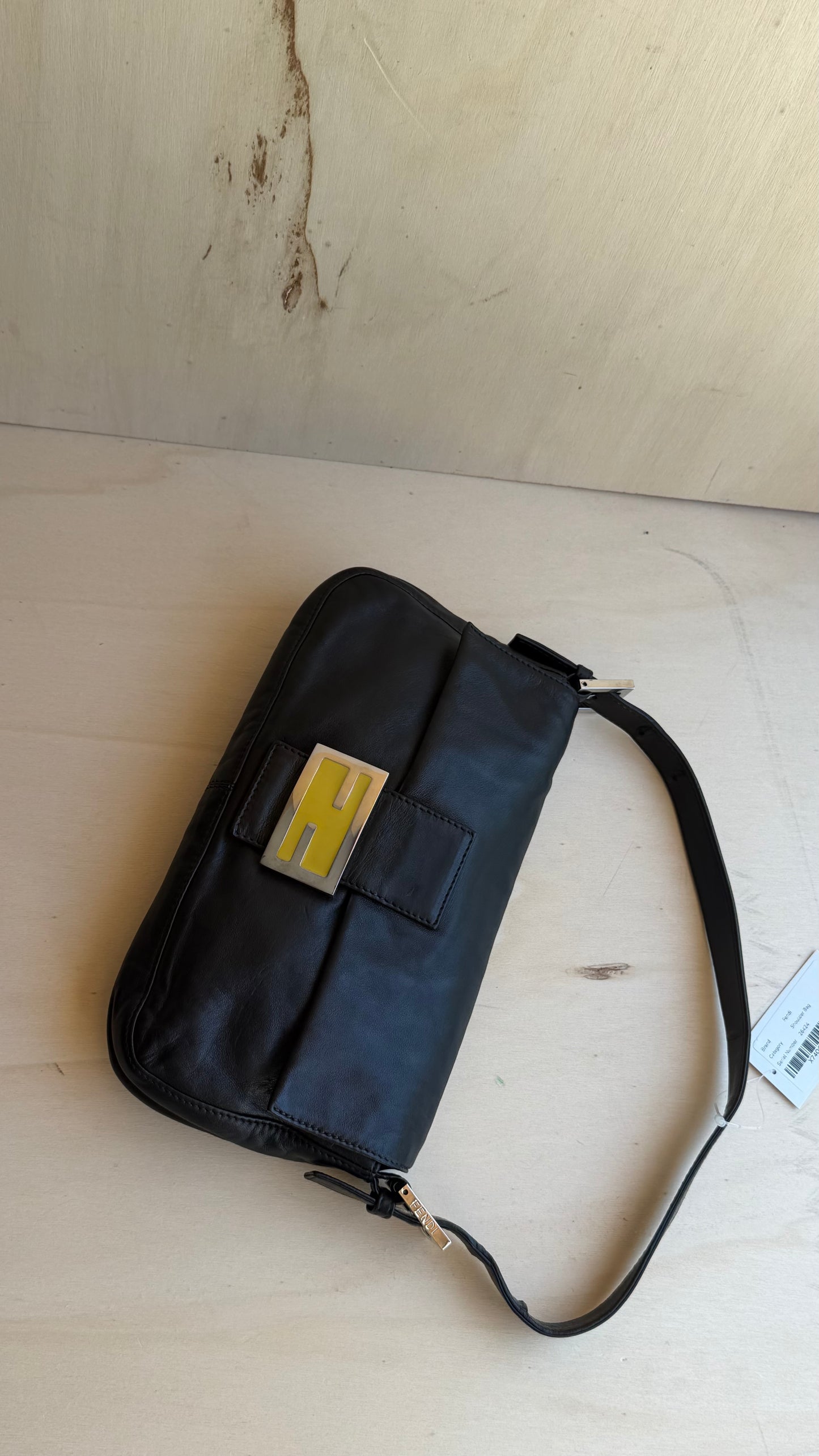 Fendi baguette pelle 2000’s