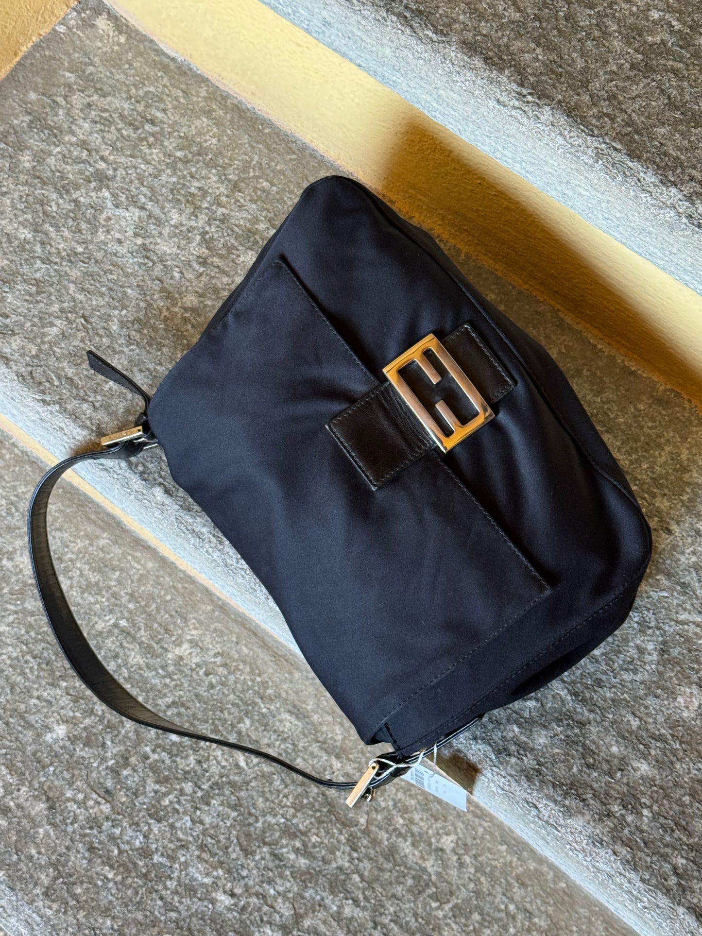 Fendi Mamma Baguette nera