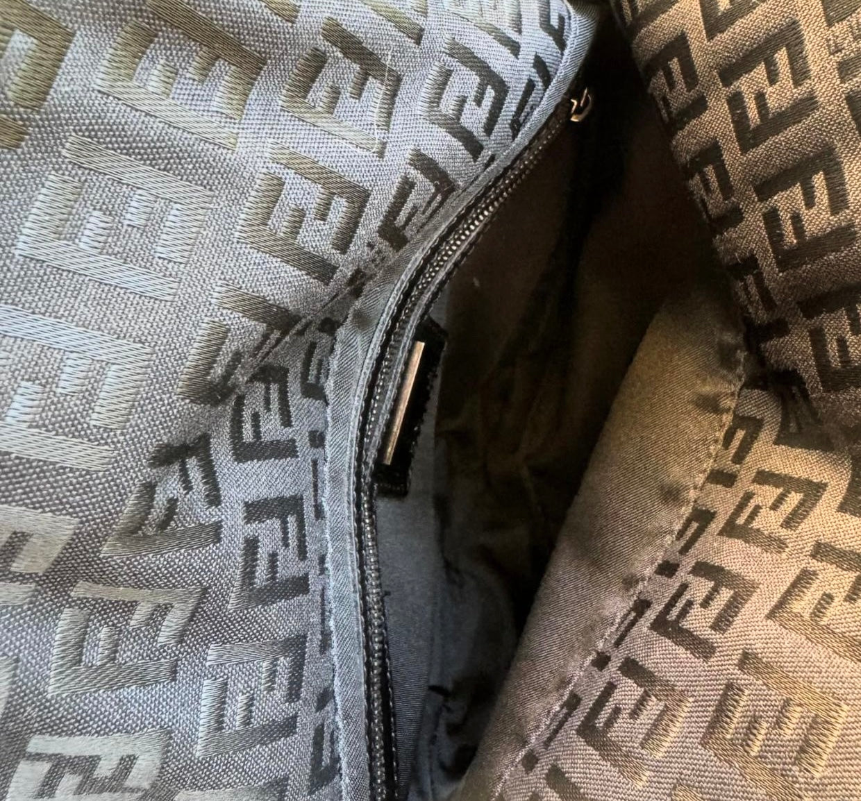 Fendi baguette nera