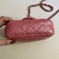 Chanel Mini rosa perlato con dettaglio gioiello