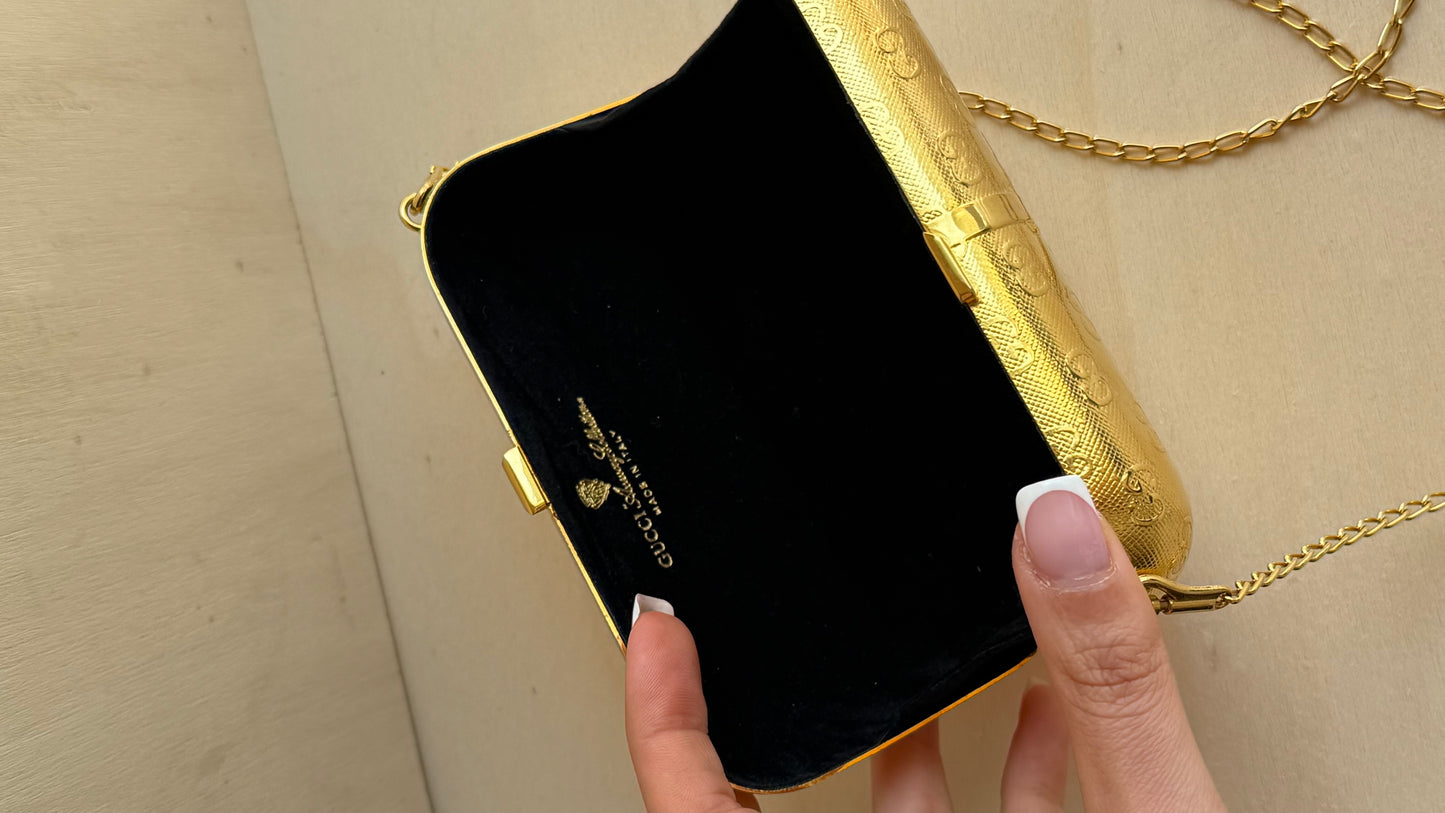 Gucci Vintage GG
Monogram Gold Minaudière
Clutch | Gold Hardware