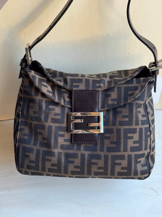 Fendi mamma baguette