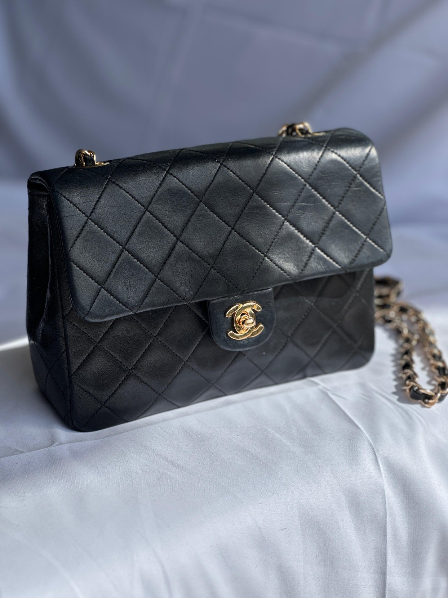 Vintage Chanel Timeless Mini Square (1989/1991)