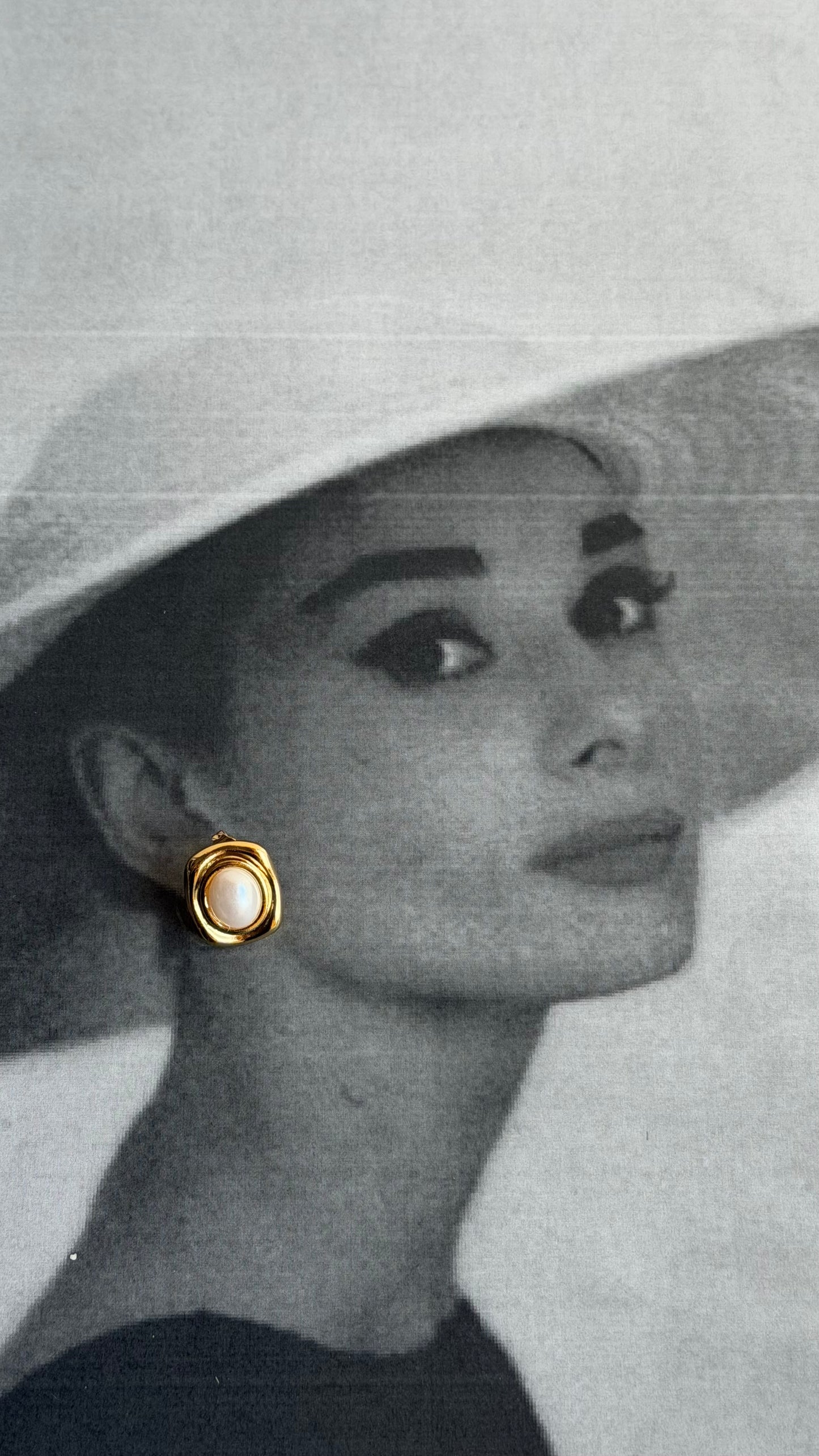 Orecchini vintage con perla in acciaio inossidabile