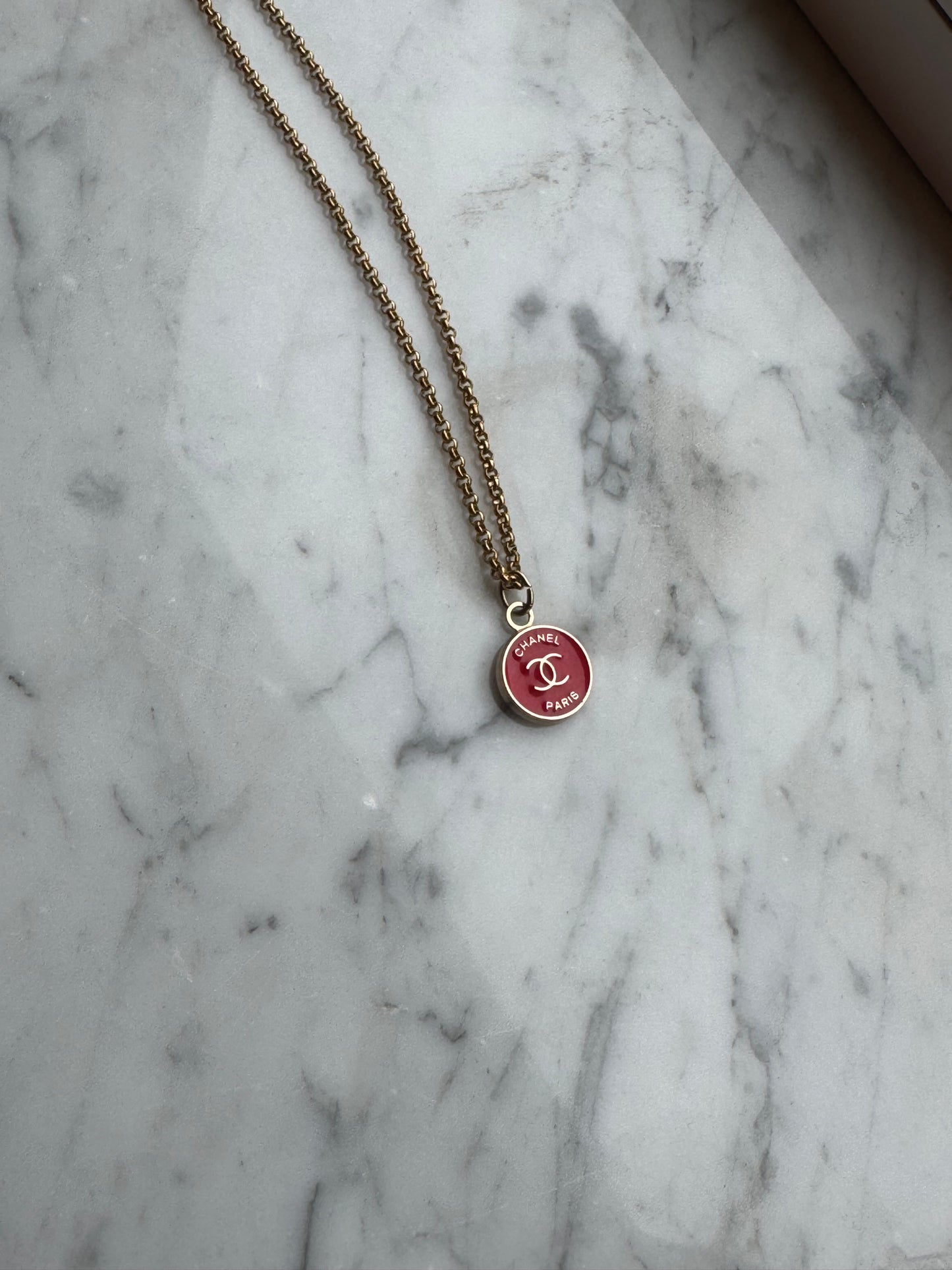 Collana con Bottone Chanel