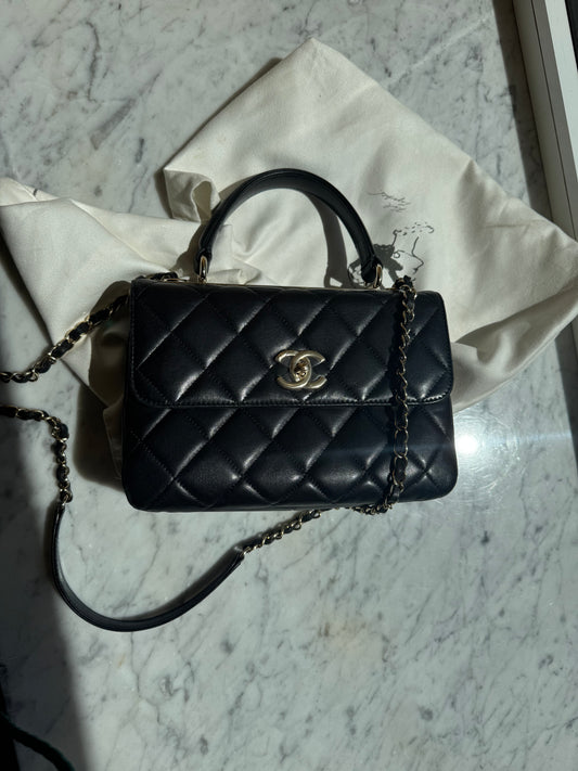 Chanel Top Handle nera