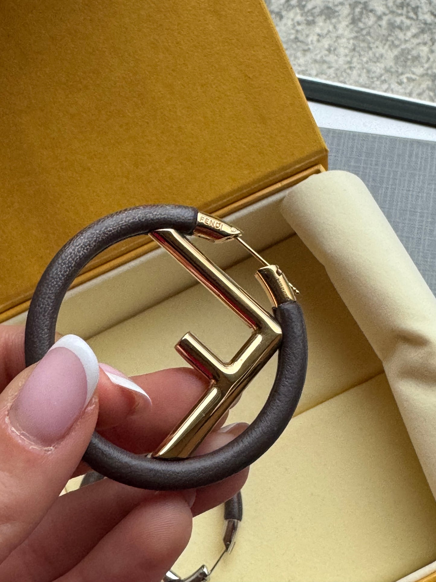 Orecchini Fendi