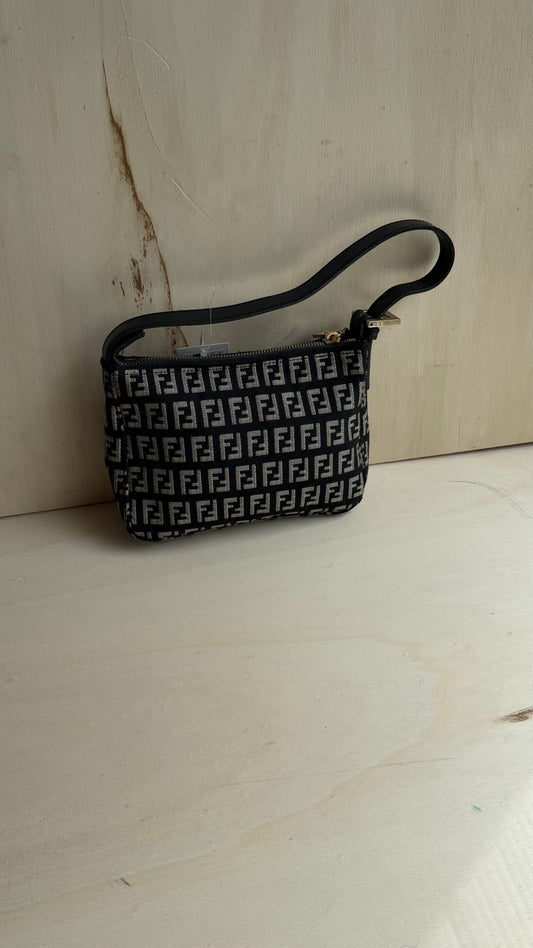 Pochette Monogram Fendi