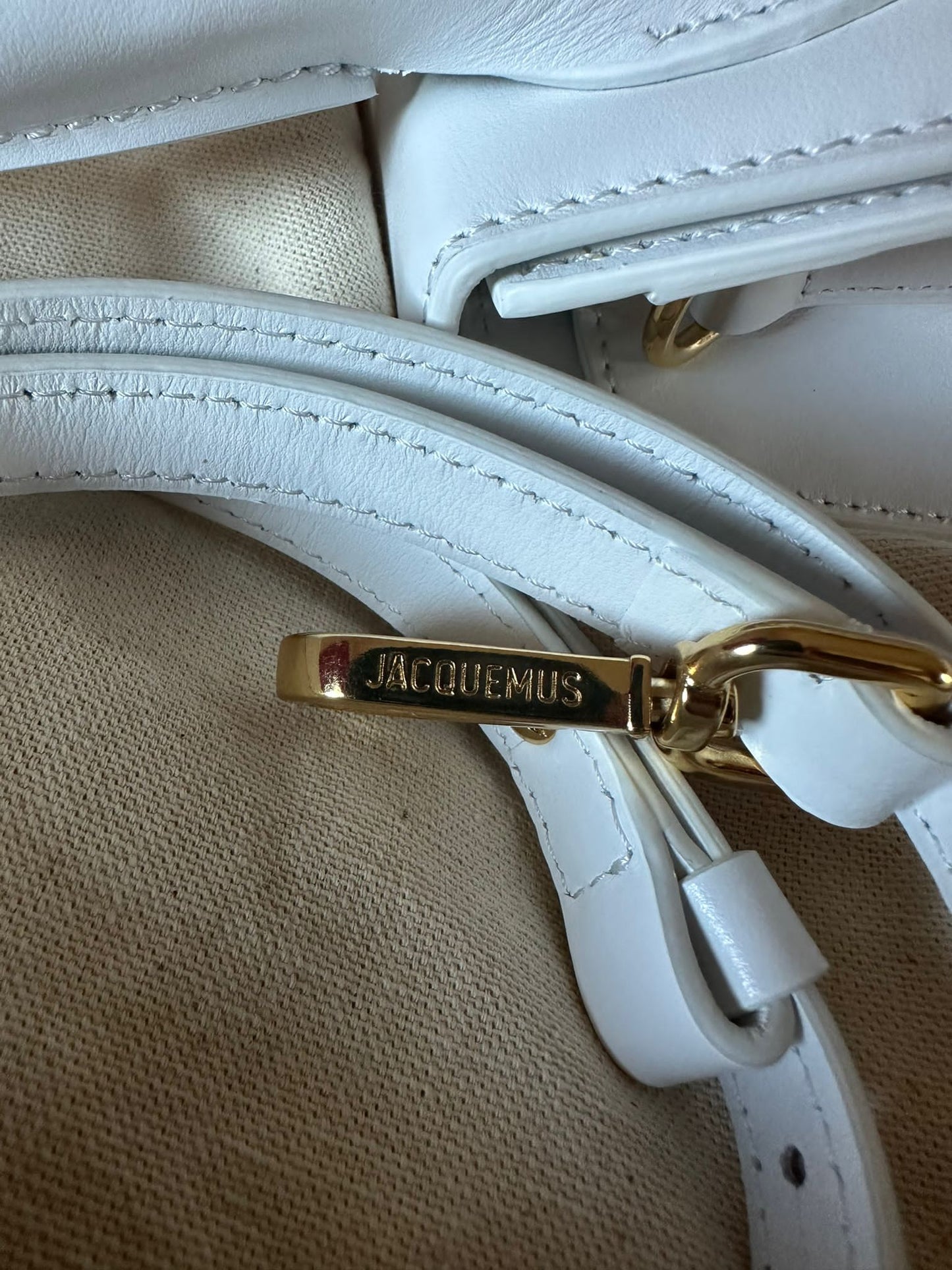 Le Grand Chiquito bianca Jacquemus