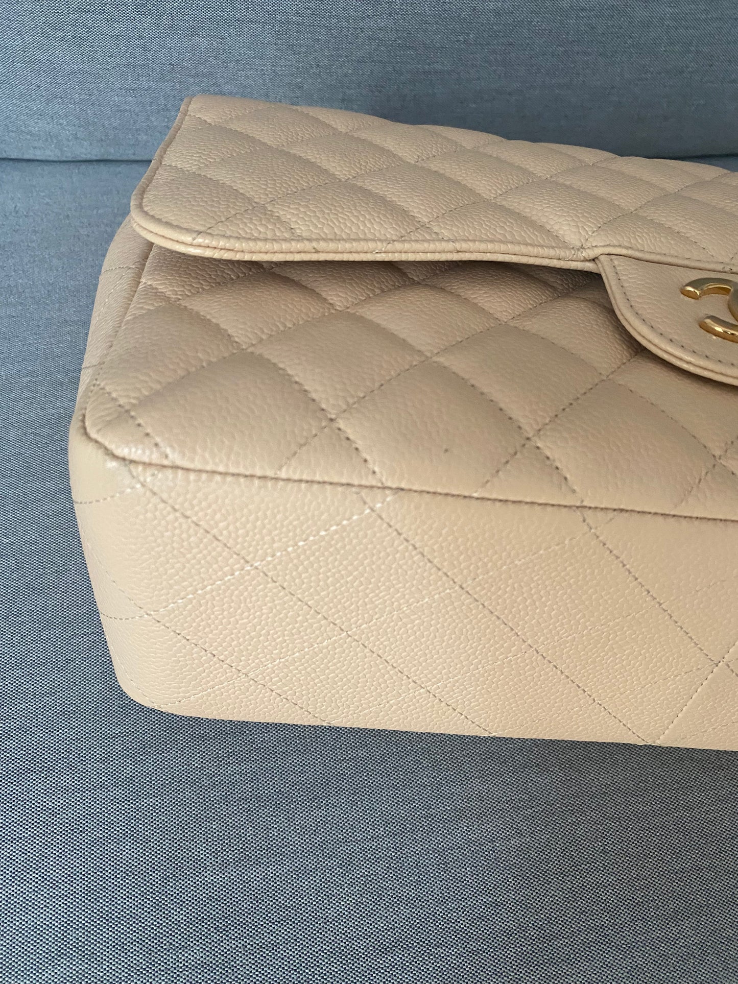 Chanel Jumbo caviar beige