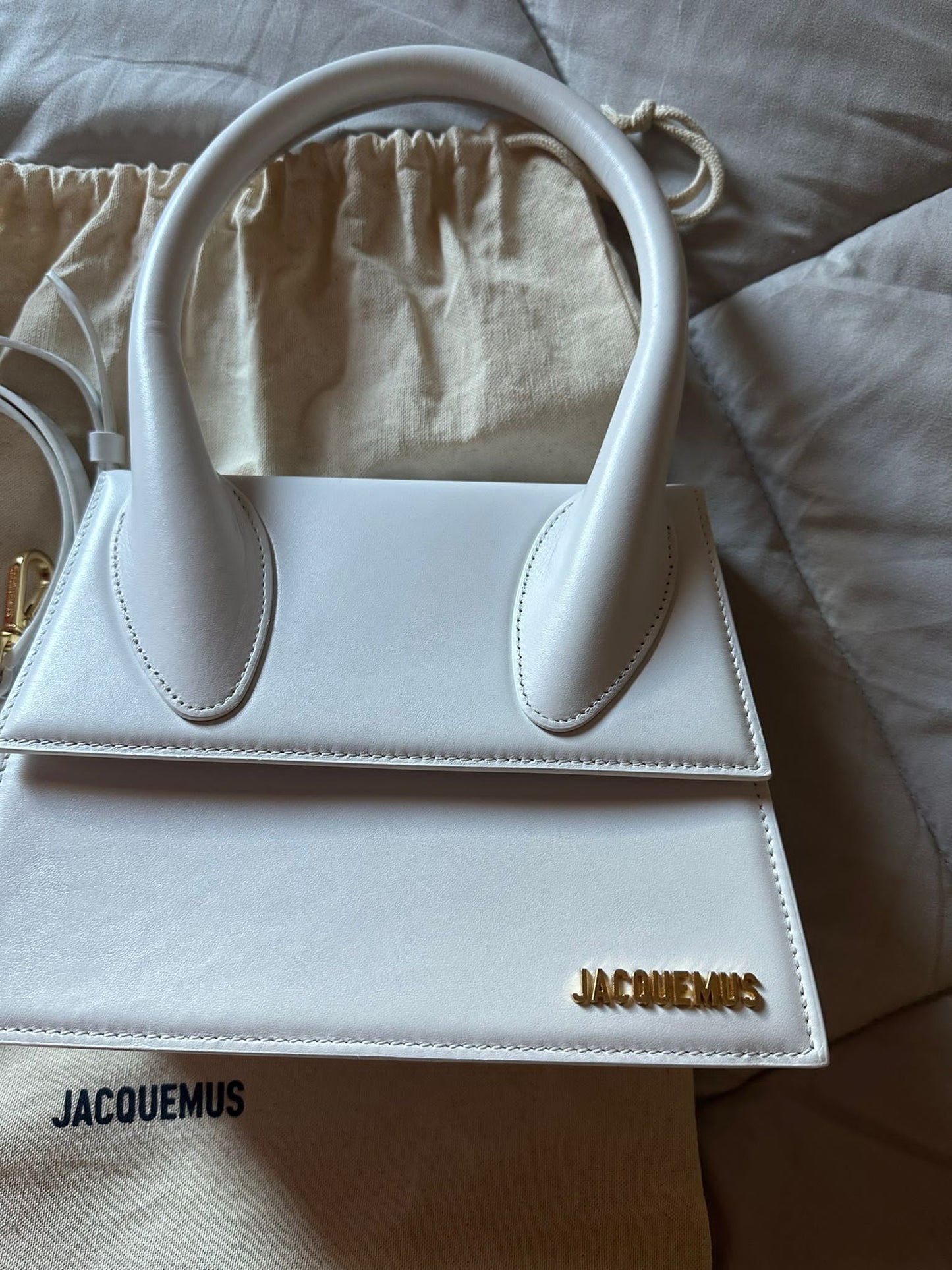 Le Grand Chiquito bianca Jacquemus
